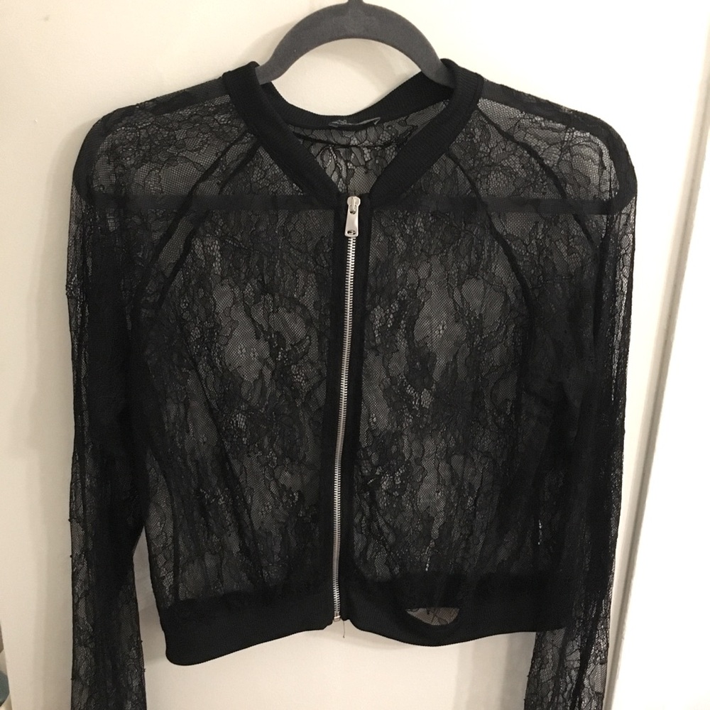 Lace bomber